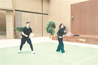 开云官网-一个羽毛球结下浓浓情谊|张晓伟|院工会|劳动午报|北京市|球队_新浪体育_新浪新闻