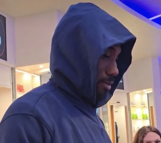 开云体育下载-伦纳德谈对阵开拓者：就做每场都做的事，并确保我们不犯错